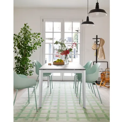 Tavolo allungabile in ceramica marmo bianco e base in metallo bianco opaco Pentagon Fast di Connubia